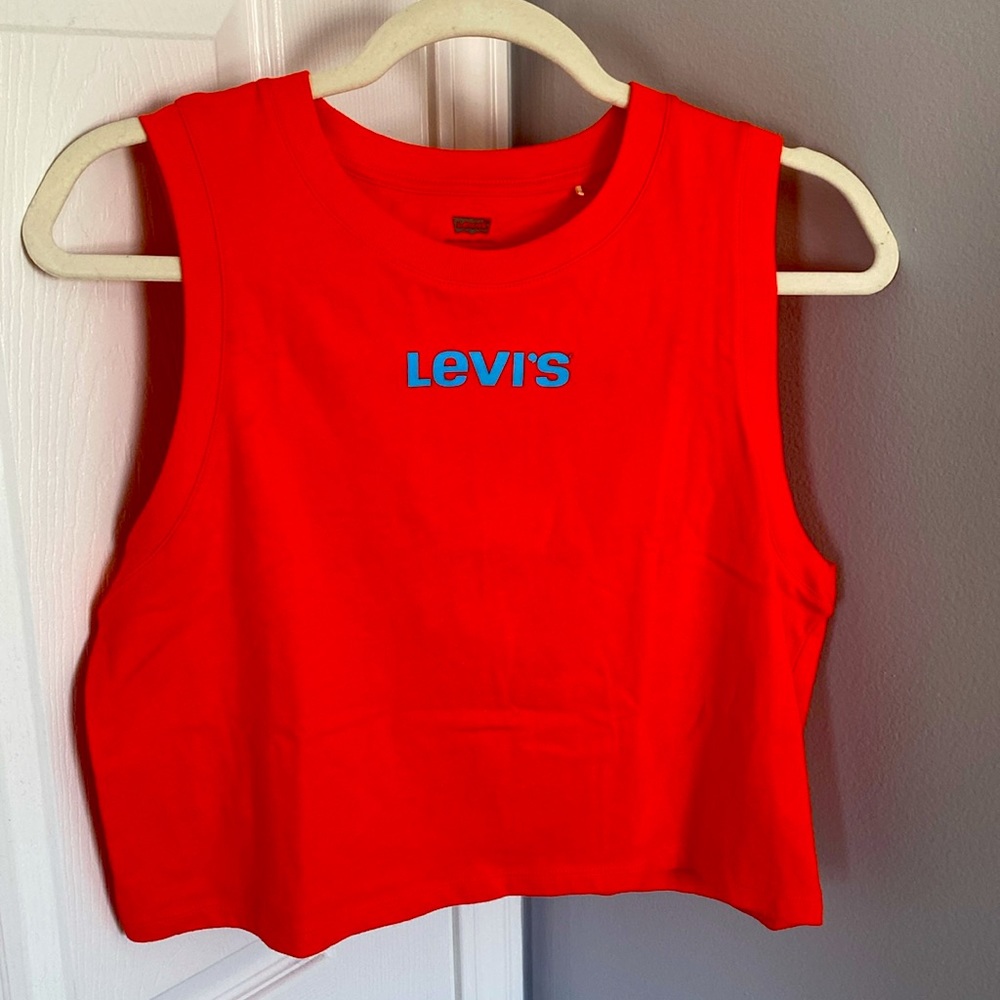 LEVI’S muscle cropped tank top